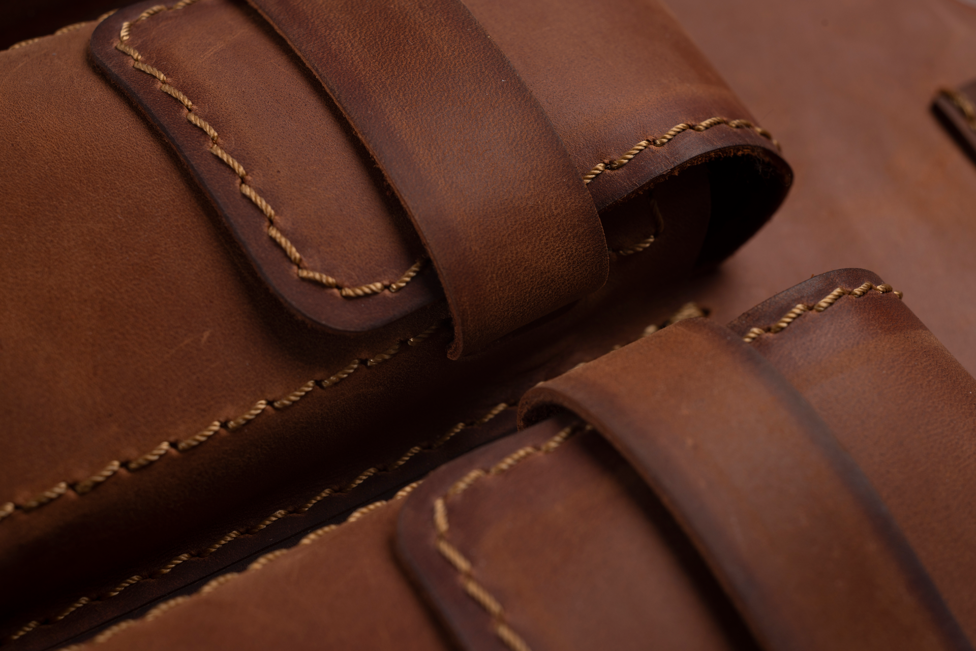 Signature Leather Case in Light Brown